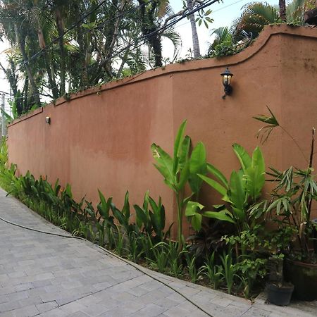 Villa Alam Biru Gardenia Семиняк Екстериор снимка