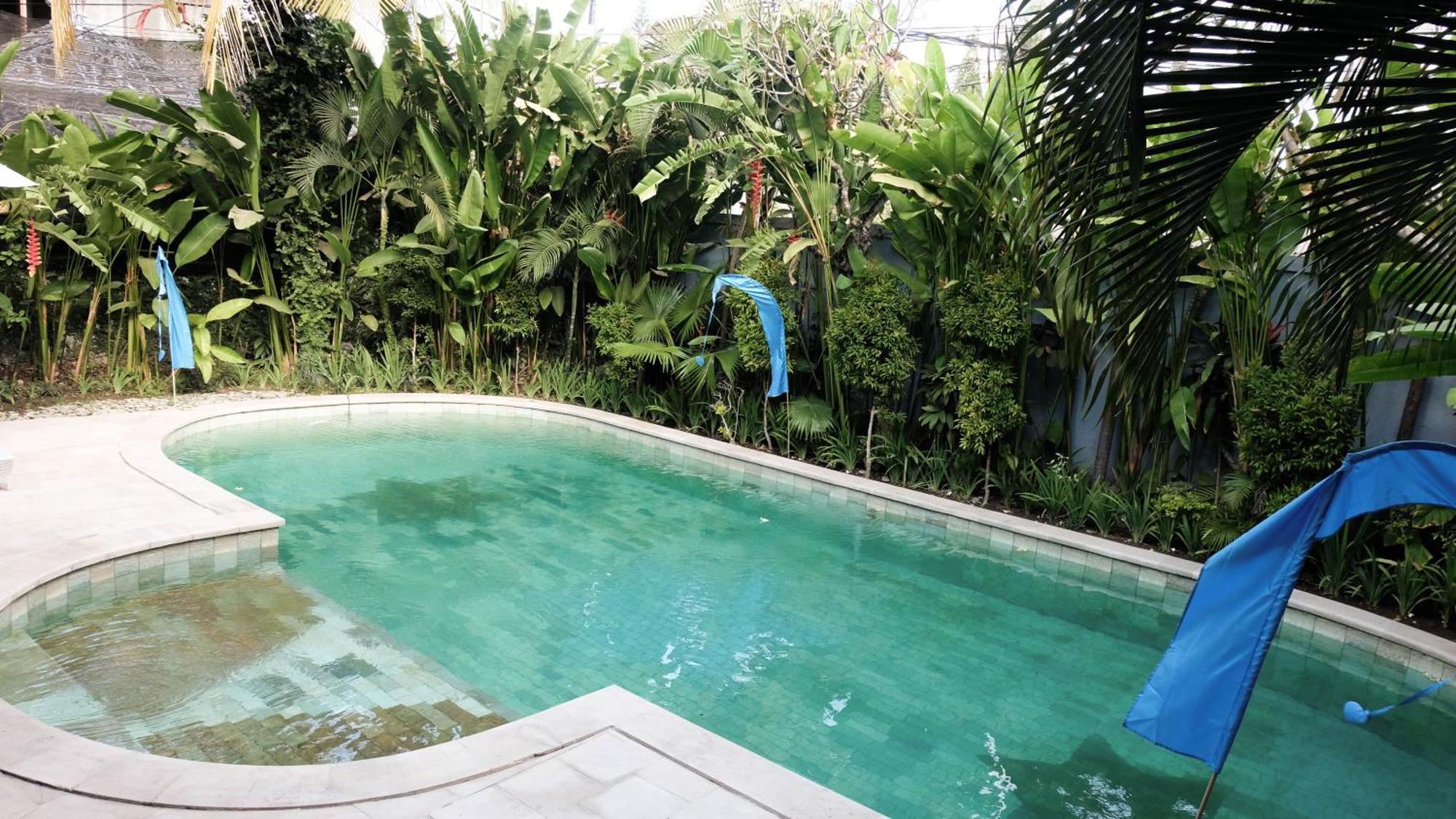 Villa Alam Biru Gardenia Семиняк Екстериор снимка