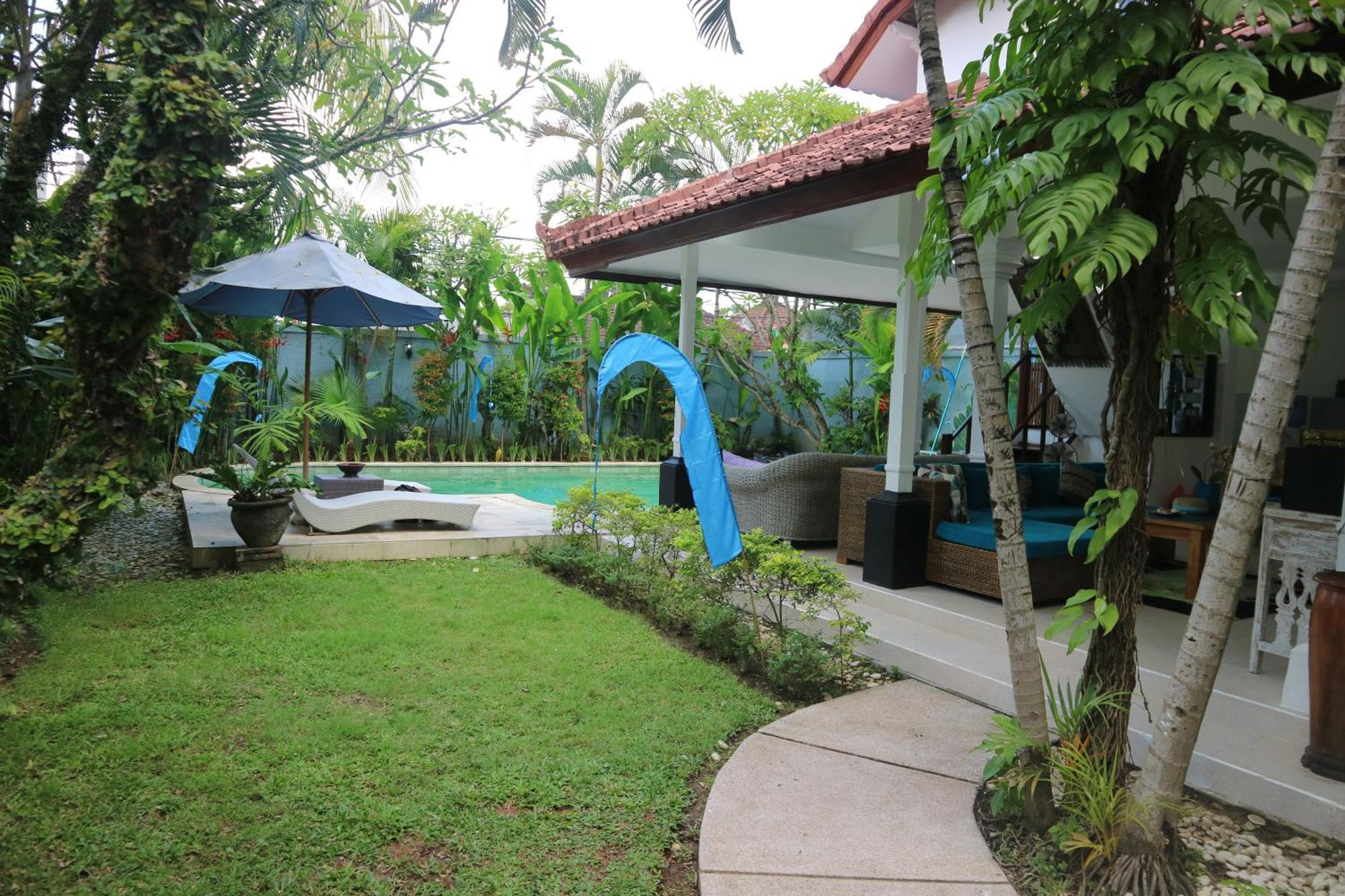Villa Alam Biru Gardenia Семиняк Екстериор снимка