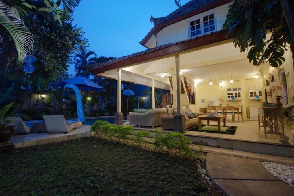 Villa Alam Biru Gardenia Семиняк Екстериор снимка
